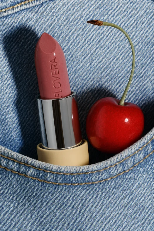 Помада-бальзам для губ LIP GLOWIE BALM тон Salted Toffee