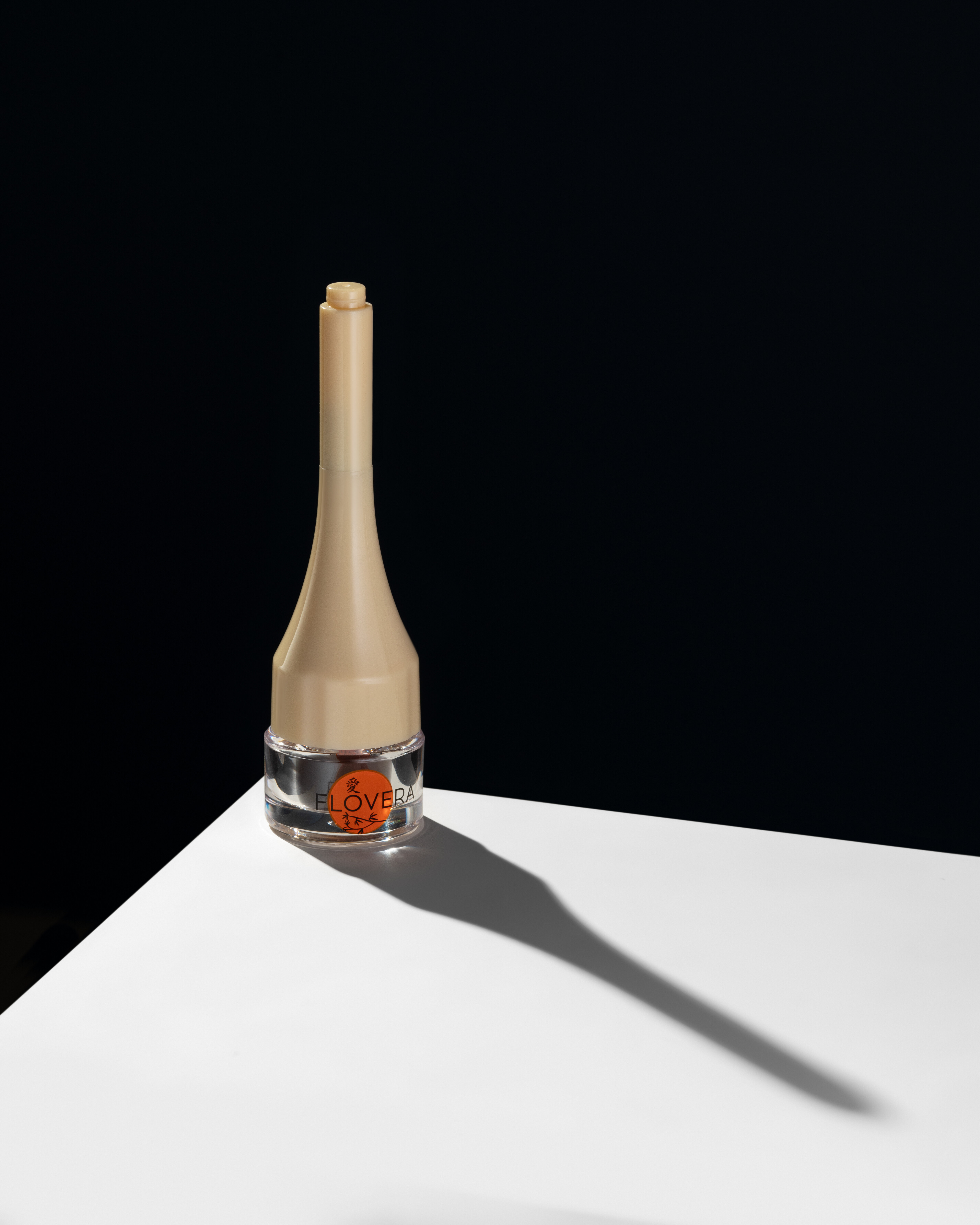 Гелевая подводка для глаз 01 Черная 